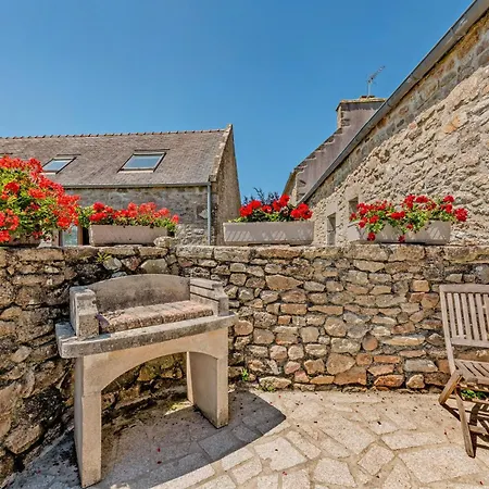 Holiday home Les De Poulyot Porspoder
