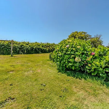 Holiday home Les De Poulyot Porspoder