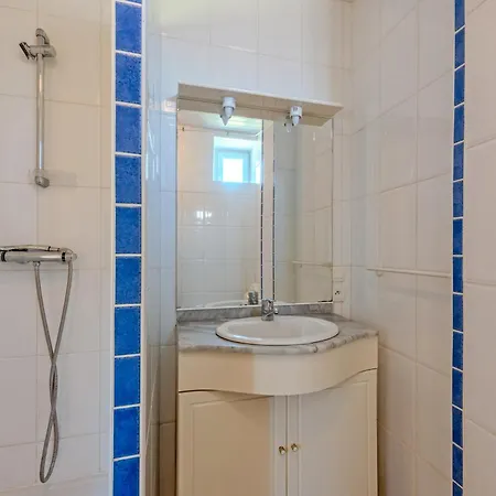 Les De Poulyot Holiday home Porspoder