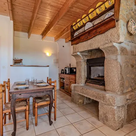 Holiday home Les De Poulyot Porspoder